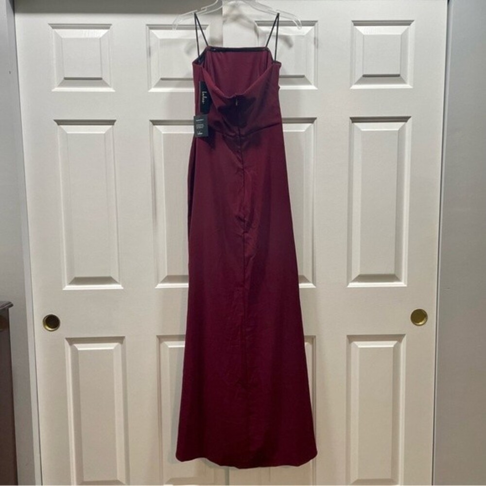 NWT Lulu’s Valerie Burgundy Ruffled Strapless Maxi Dress Size S - Picture 4 of 12